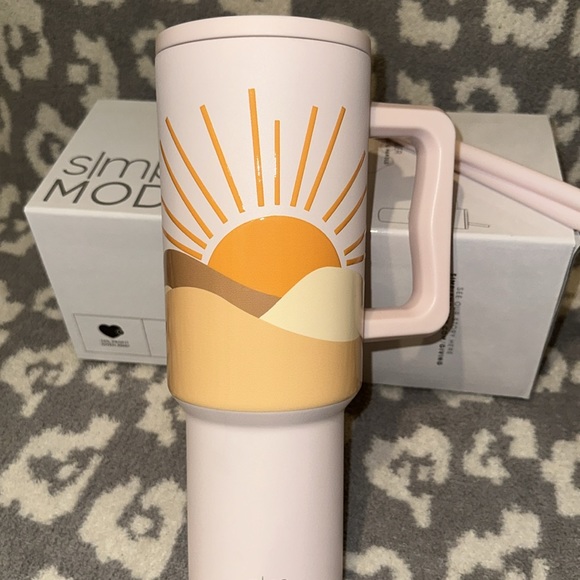 Simple Modern TREK 40oz Tumbler in Rise and Shine 😍 New 🆕 & Never Used ❣… - Picture 9 of 17